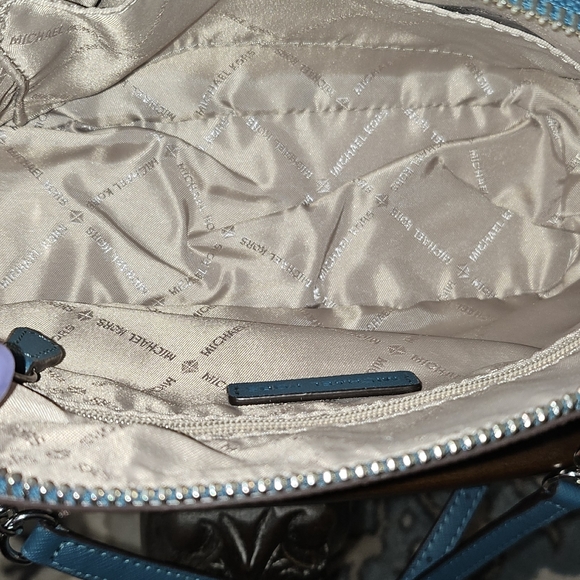 Michael Kors crossbody bag - Picture 3 of 5